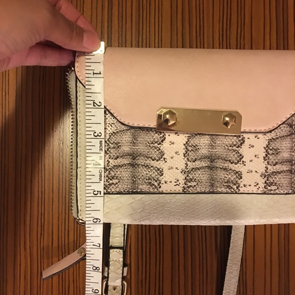 ‼️SOLD‼️Aldo Pink & Beige Crossbody Purse - Picture 12 of 15